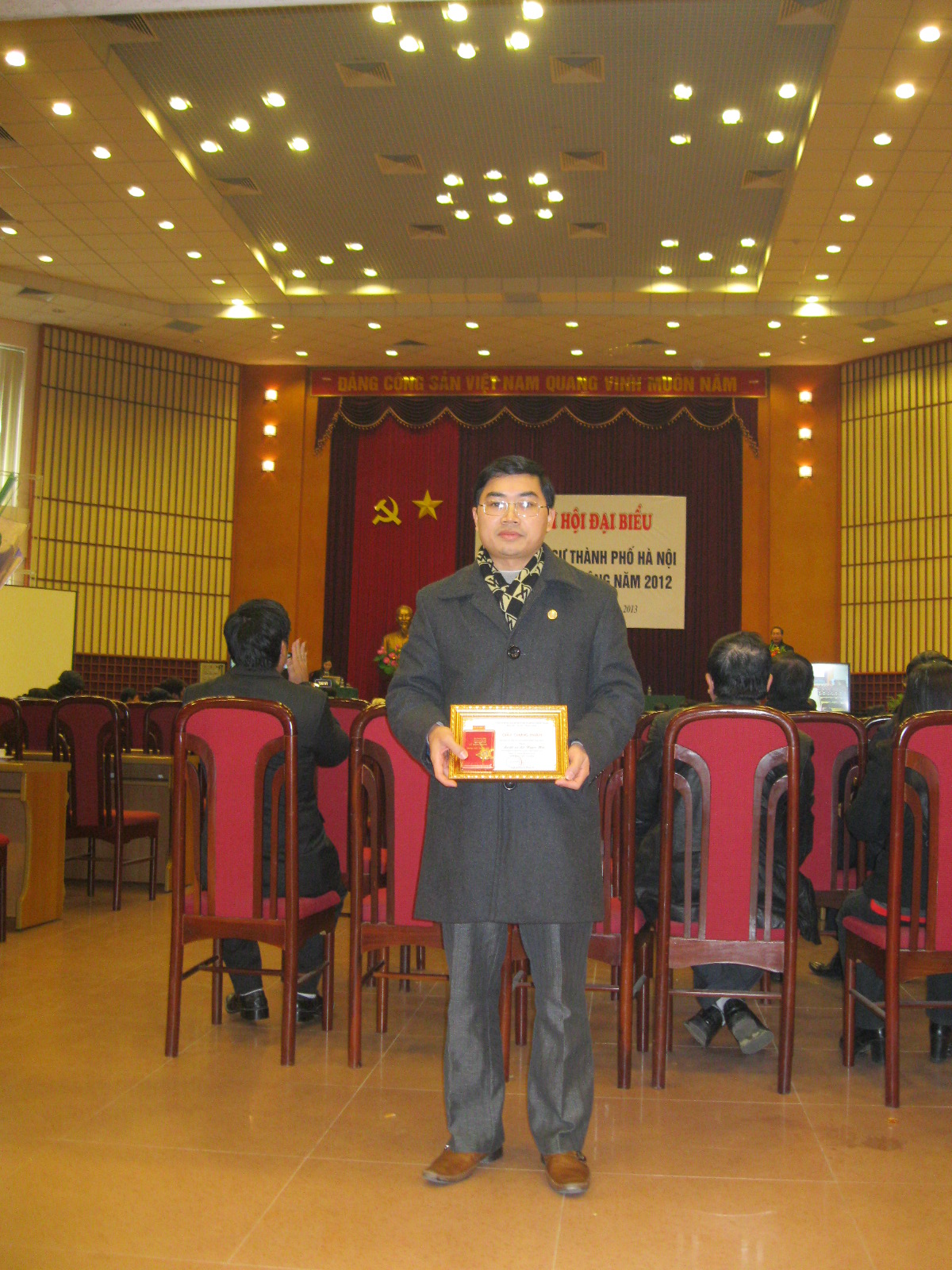 LS Lê Ngọc Hà trong Lễ tổng kết hoạt động Đoàn LS năm 2012